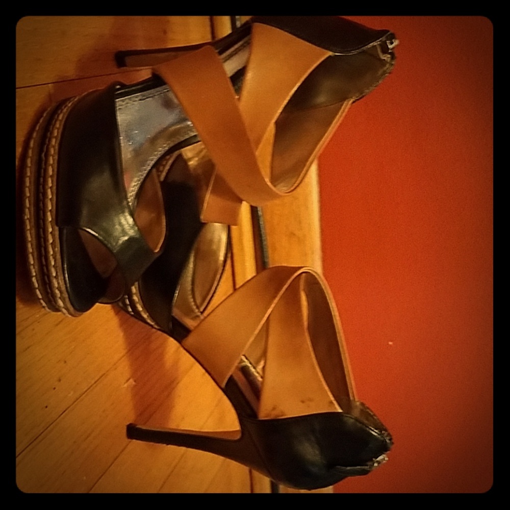 White House Black Market Daniela 4 in. high heels